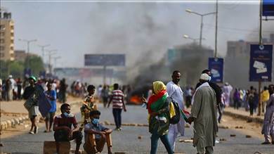 ​السودان.. السلطات تغلق جسور العاصمة الخرطوم تحسبًا لمظاهرات مليونية